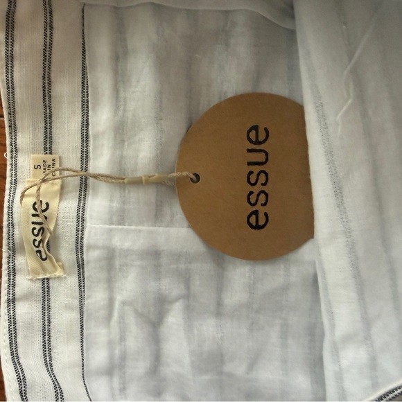 NEW Essue Ruffled Skirt with Black stripes - Size S - Picture 4 of 4